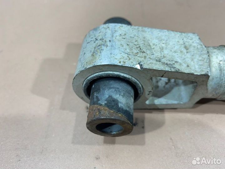 Рычаг тяга задний левый Infiniti Q70 M37 M25 M56