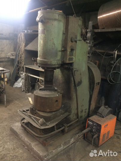 Молот кузнечный