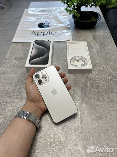 iPhone 15 Pro Max, 256 ГБ