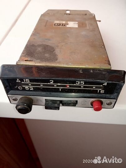 Автомобильный радиоприёмник