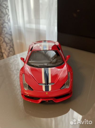 Модель Bburago Ferrari 458 1:18