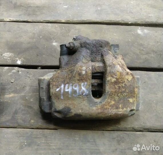 Суппорт передний левый VW Passat B5