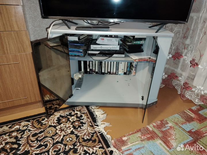 Тумба под тв