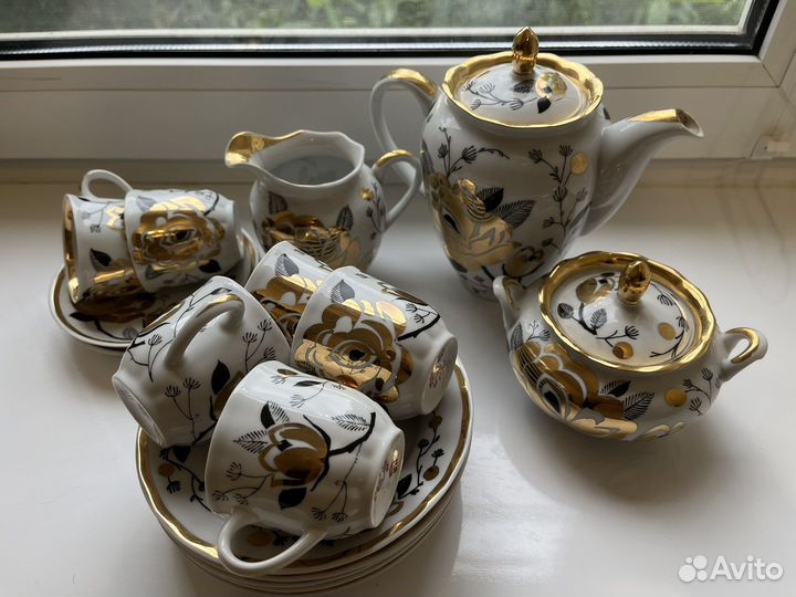 Кофейный сервиз. Золотая роза