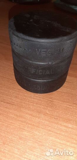 Шайбы хоккейные