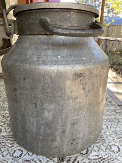 Оцинкованное ведро и фляга