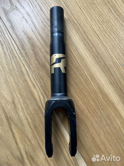 Вилка для трюкового самоката