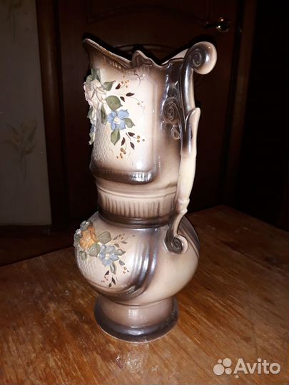 Керамическая ваза