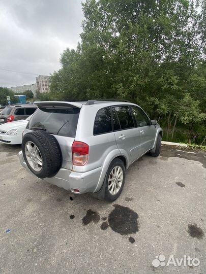 Toyota RAV4 2.0 AT, 2003, 250 000 км