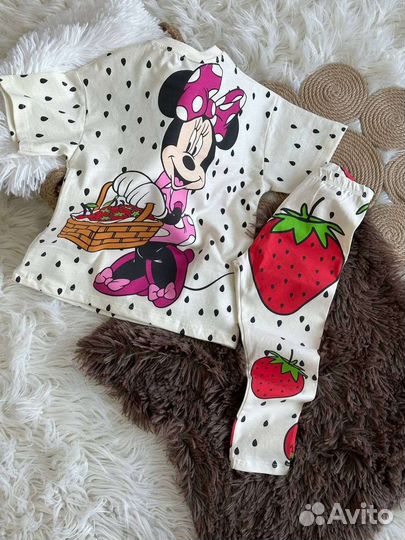 Костюм для девочки zara