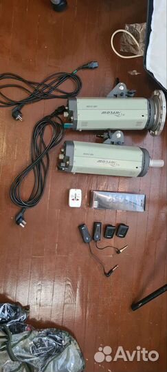 Продам все что на фото фотооборудование godox