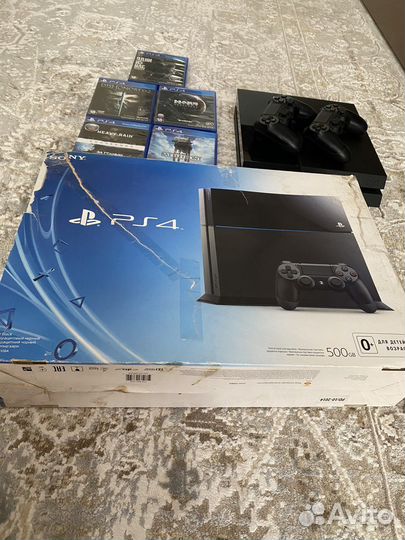 Sony PS4 +2 геймпада+ 5 дисков