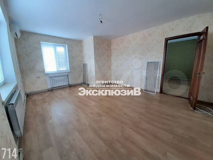 Дом 160 м² на участке 3,8 сот.