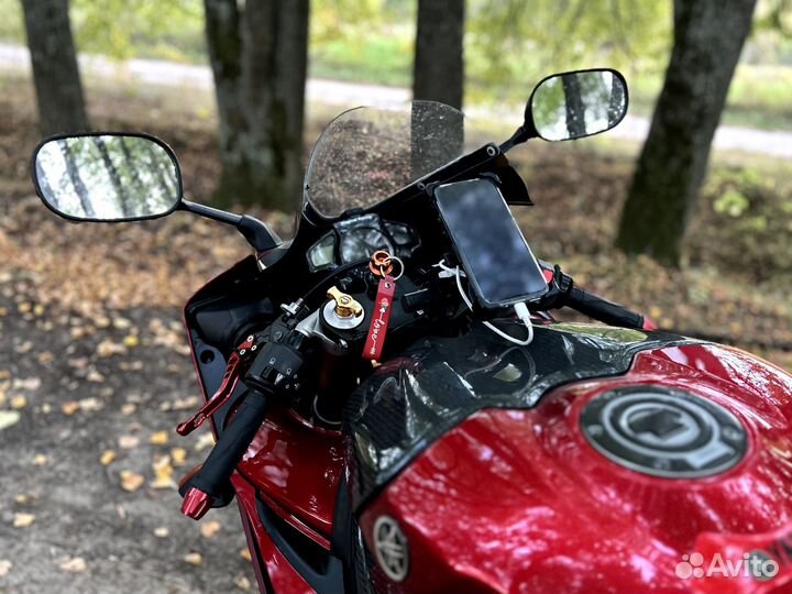 Yamaha R1