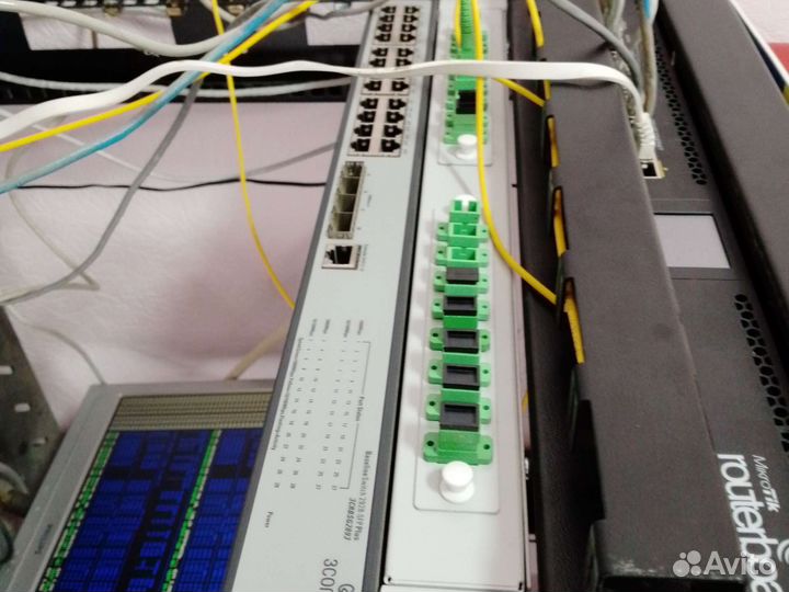 Продаётся коммутатор 3COM Baseline Plus Switch 292