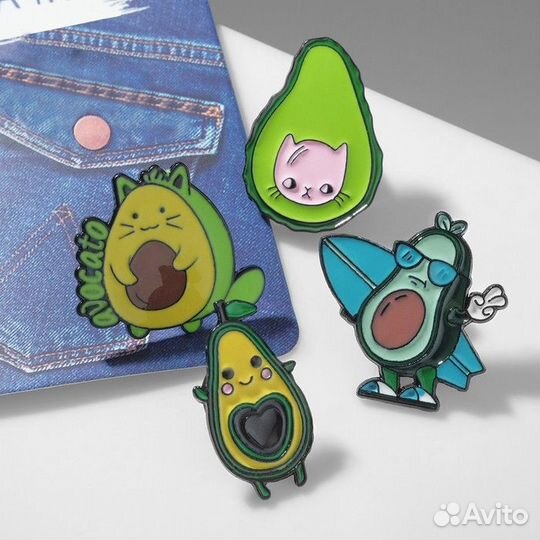 Набор значков (4шт) 