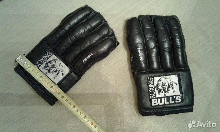 Перчатки спортивные