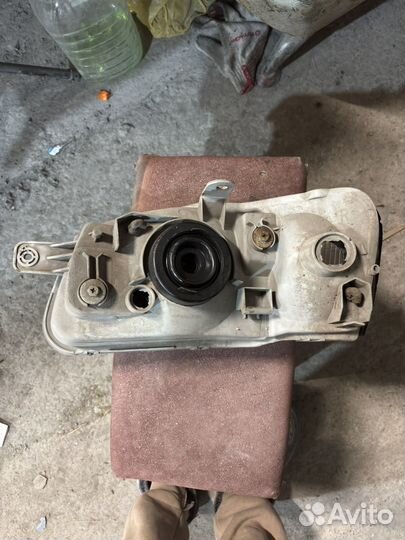 Hyundai accent правая фара