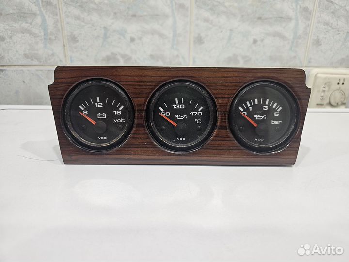 Доп приборы audi 80