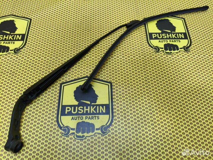 Поводок стеклоочистителя передний левый Mitsubishi