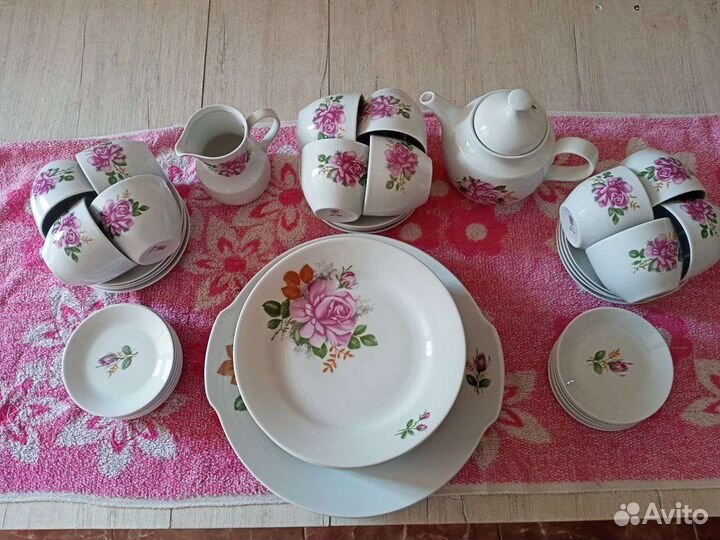 Фарфоровый чайный сервиз гдр 12/52