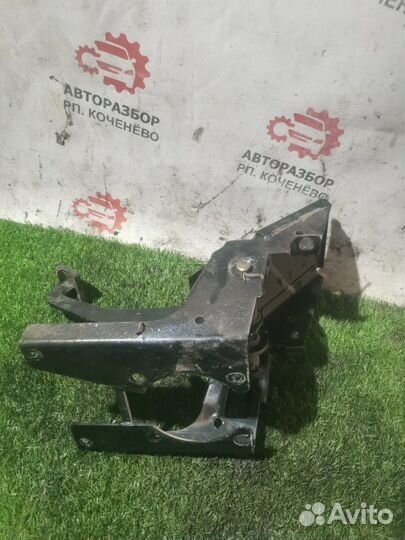 Педаль тормоза УАЗ Патриот