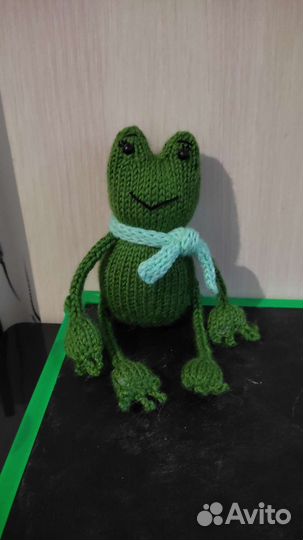 Вязаные игрушки Лягушка