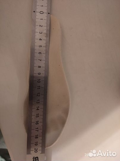 Роликовые коньки на фигурных рамах