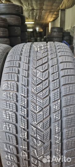 Pirelli Scorpion Winter 275/35 R22