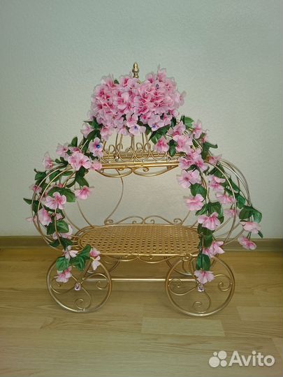 Хонча для свадьбы (золотая карета)