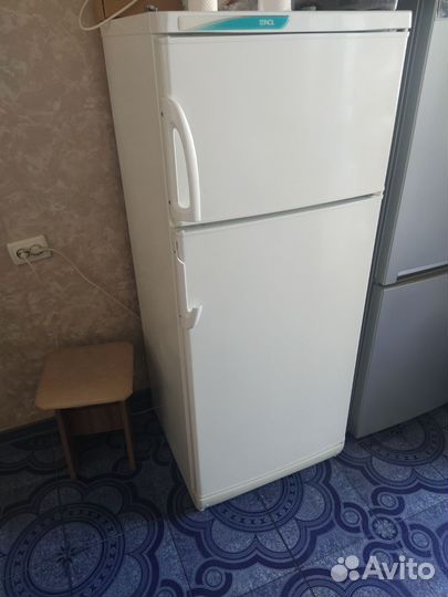 Холодильник бу Stinol