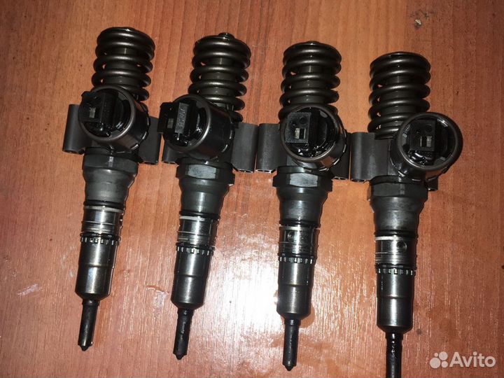 Насос-Форсунки 03G130073G 2.0TDI