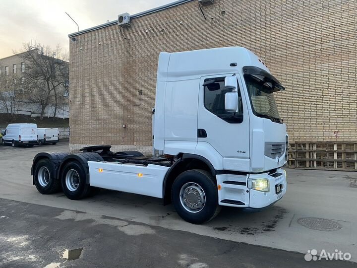 Комплект спойлеров обтекатели на баки renault 6х4