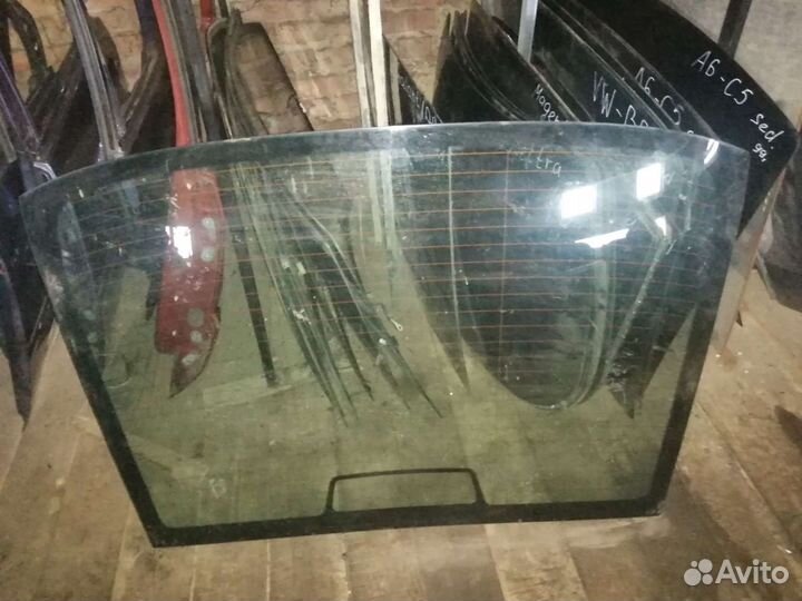 Стекло заднее Ford Mondeo 3