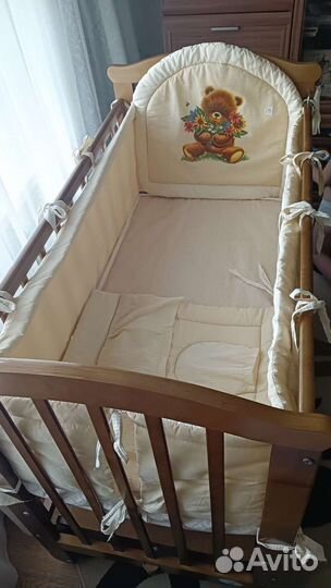 Детская кроватка