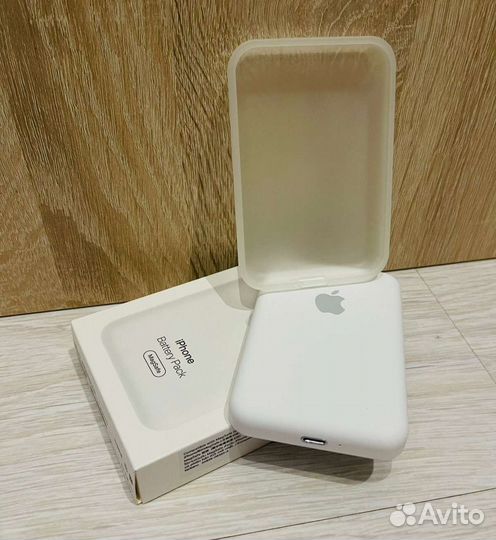 Apple MagSafe Battery Pack (5000mAh)