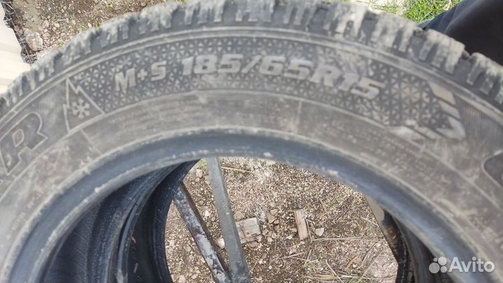 Goodyear UltraGrip 500 185/65 R15 88T