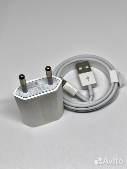 Зарядка на Apple iPhone новая