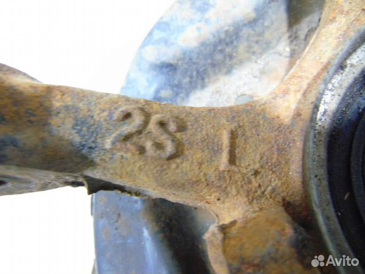 Кулак поворотный передний левый для Toyota Caldina