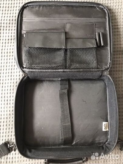 Портфель для ноутбука