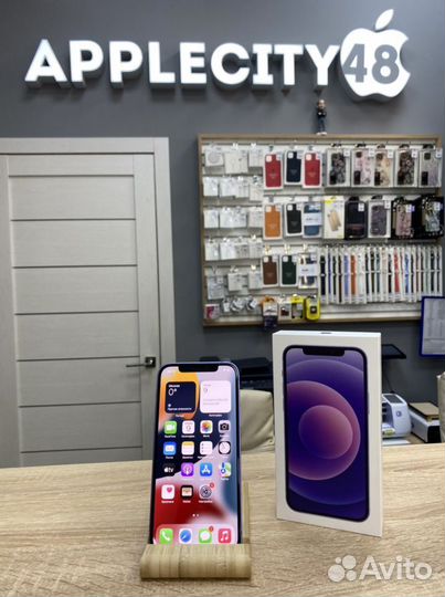 iPhone 12, 64 ГБ