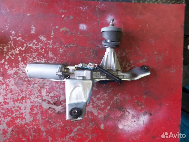 Моторчик задний для Mitsubishi Space Wagon N8,N9