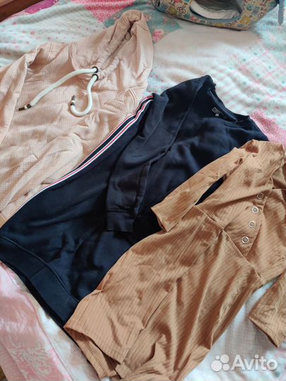 Огромный мешок женских вещей