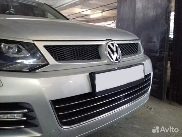Решетка радиатора Volkswagen Touareg NF