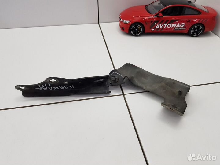 Петля капота правая (Cadillac CTS)