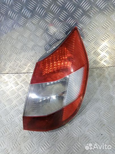 Фонарь Renault Scenic (2003-2009)