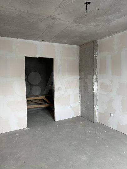 2-к. квартира, 56 м², 13/15 эт.