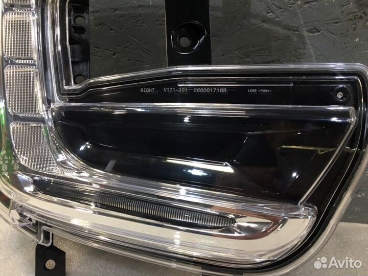 Ходовой огонь правый Renault Kaptur