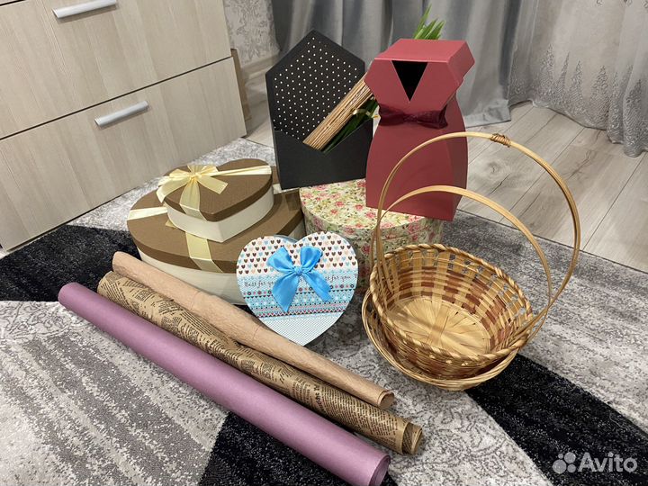 Коробки и принодлежности для композиций