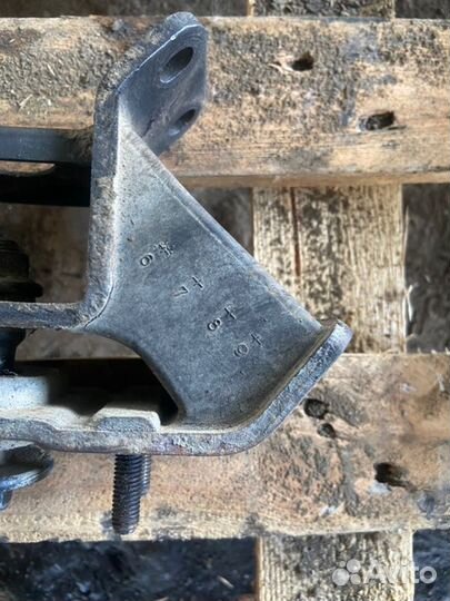 Подушка АКПП Kia Sorento BL D4CB 2007